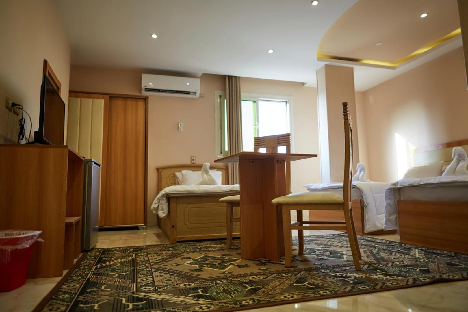 Grand Pyramid View Hotel Kafret el-Gabal Eksteriør billede