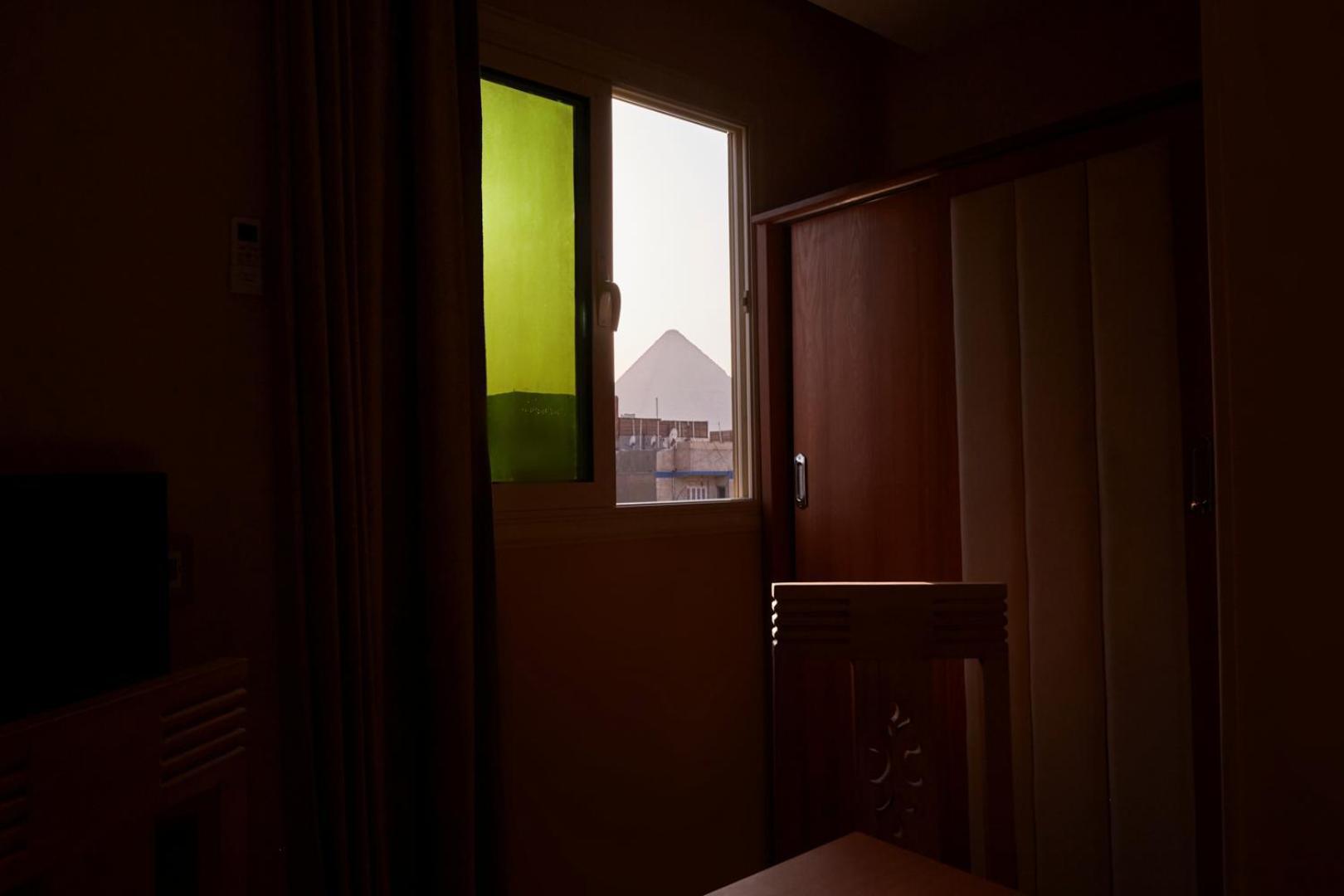 Grand Pyramid View Hotel Kafret el-Gabal Eksteriør billede