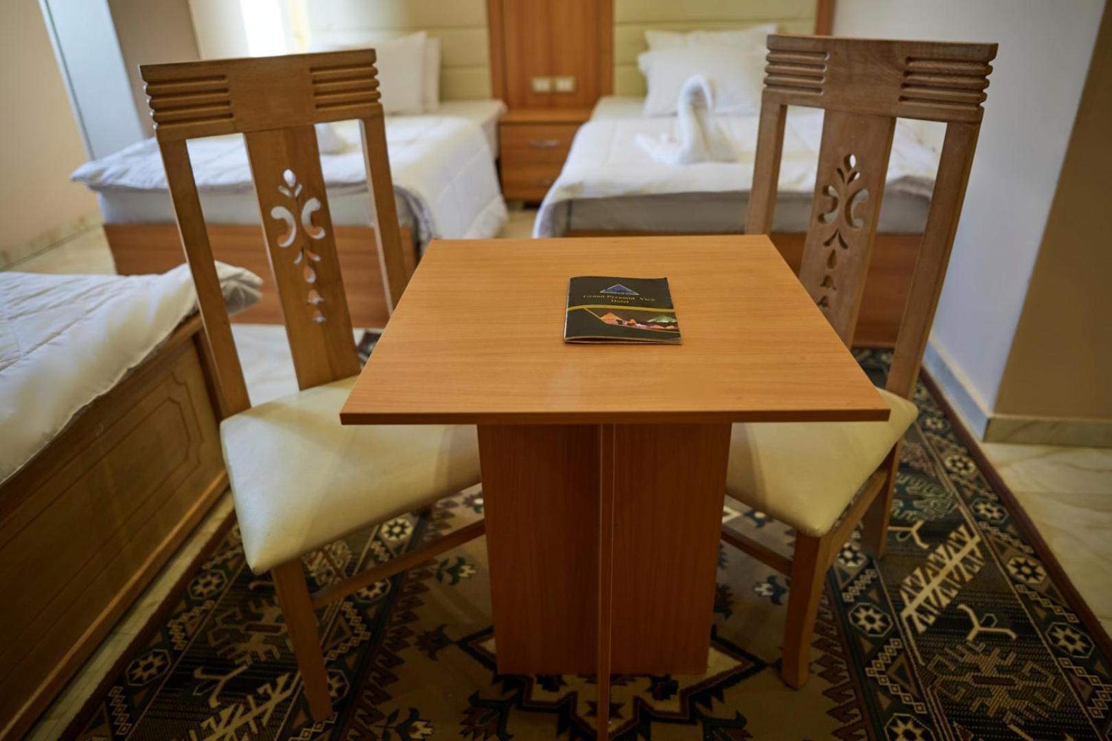 Grand Pyramid View Hotel Kafret el-Gabal Eksteriør billede