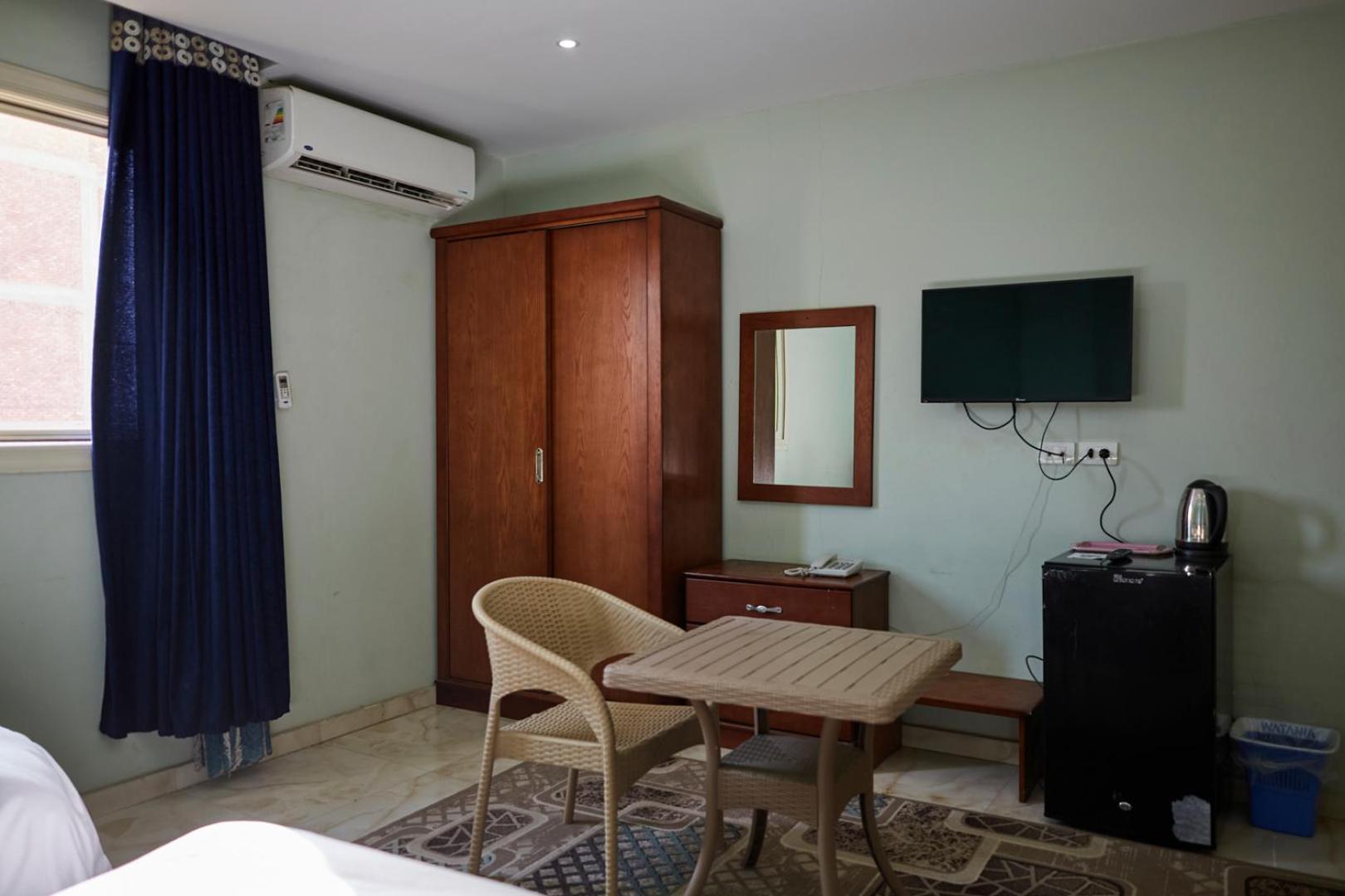 Grand Pyramid View Hotel Kafret el-Gabal Eksteriør billede