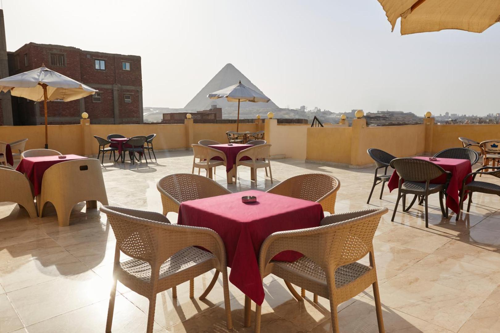 Grand Pyramid View Hotel Kafret el-Gabal Eksteriør billede