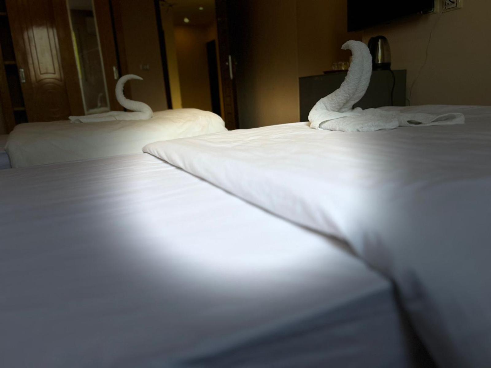 Grand Pyramid View Hotel Kafret el-Gabal Eksteriør billede